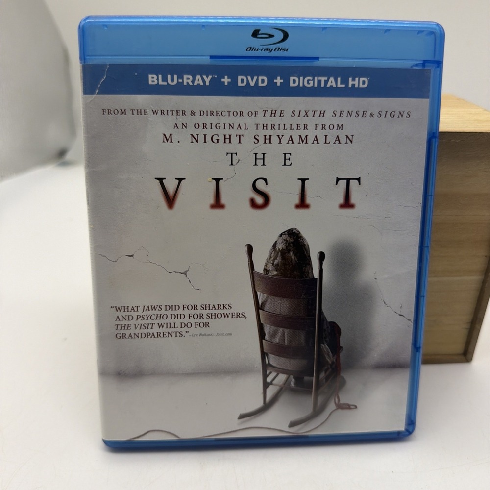 The Visit Blu-ray 2015 M. Night Shyamalan Thriller Olivia DeJonge 025192287534